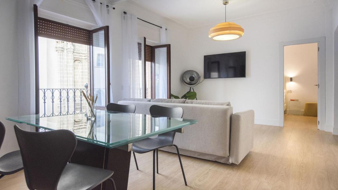 Apartamentos Boutique Puerta De Reyes Toledo Ngoại thất bức ảnh